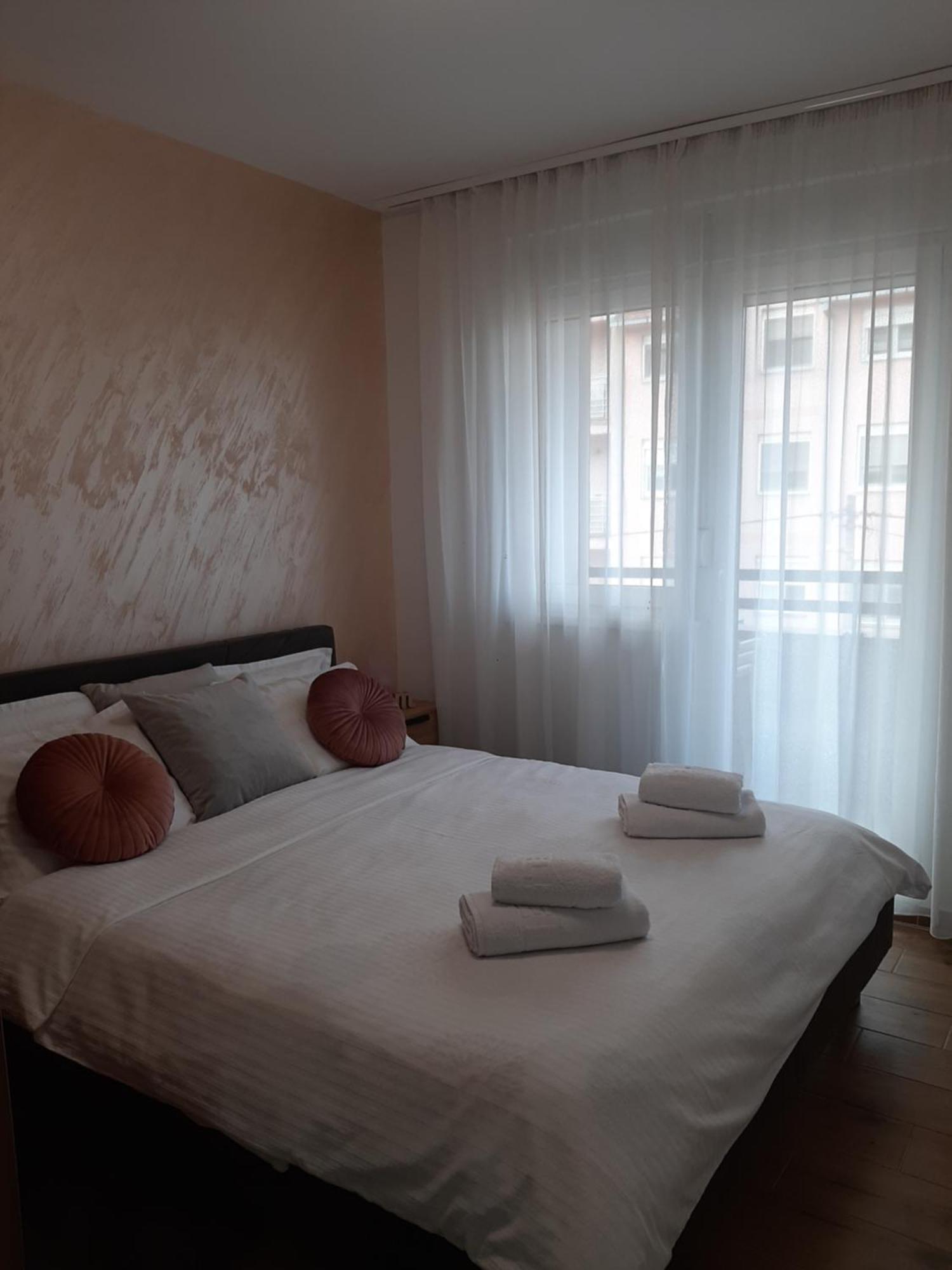 Kristal Apartment